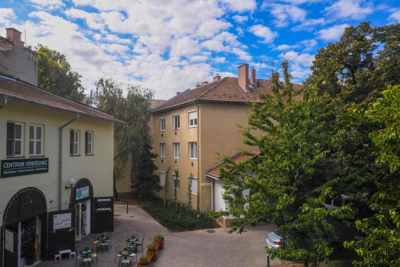 Centrum Vendeghaz Eger Exterior photo